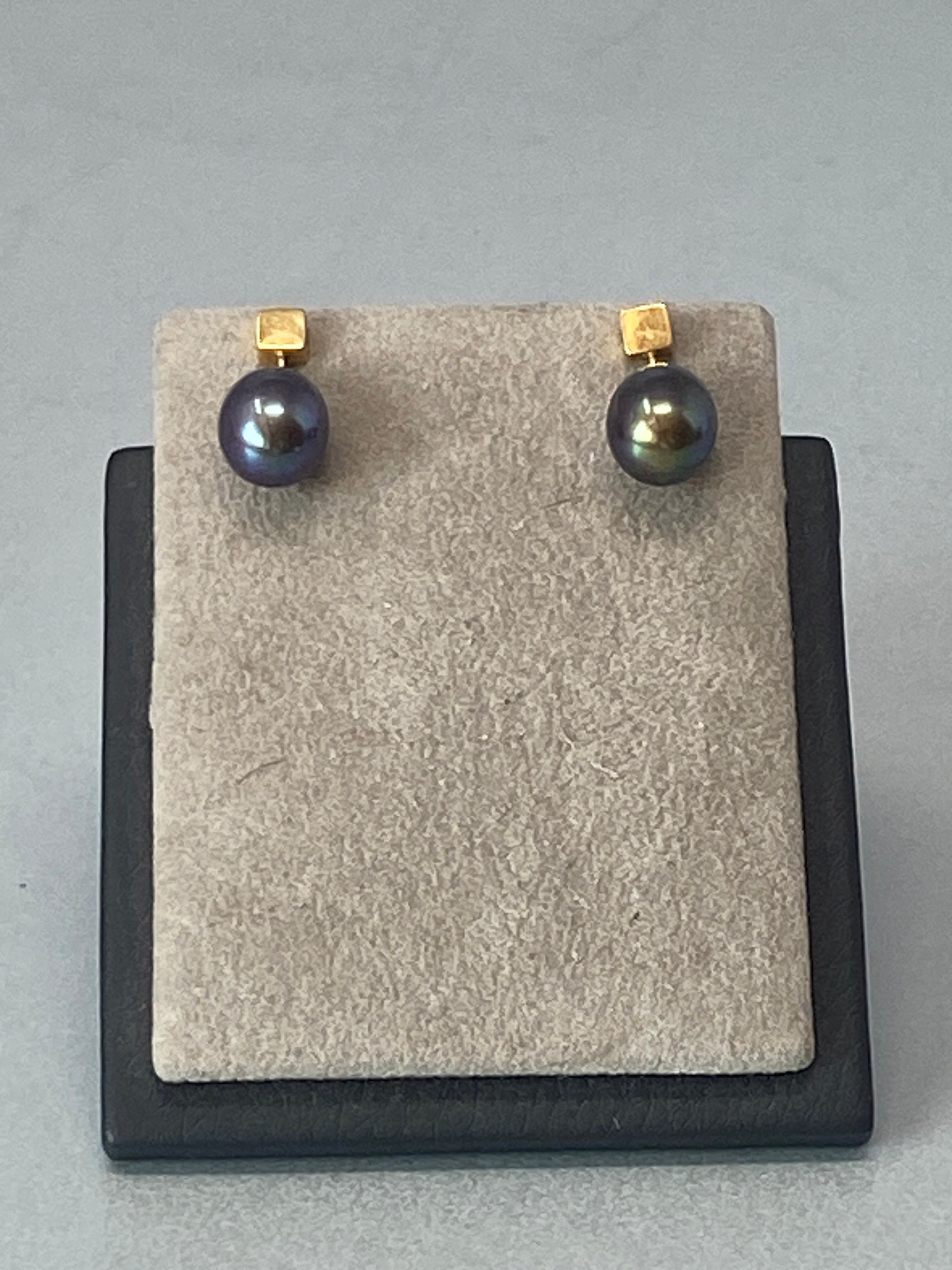 18 Carat Gold and Black Pearl Earrings
