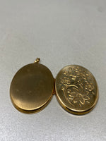 Load image into Gallery viewer, Antique 9ct Gold Locket
