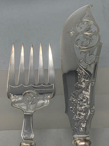 Pair of Antique Victorian Silver Plated Fish Servers in case (new)