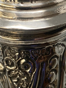 Very pretty Antique Sterling Sugar Chester - Hallmarked Chester 1901