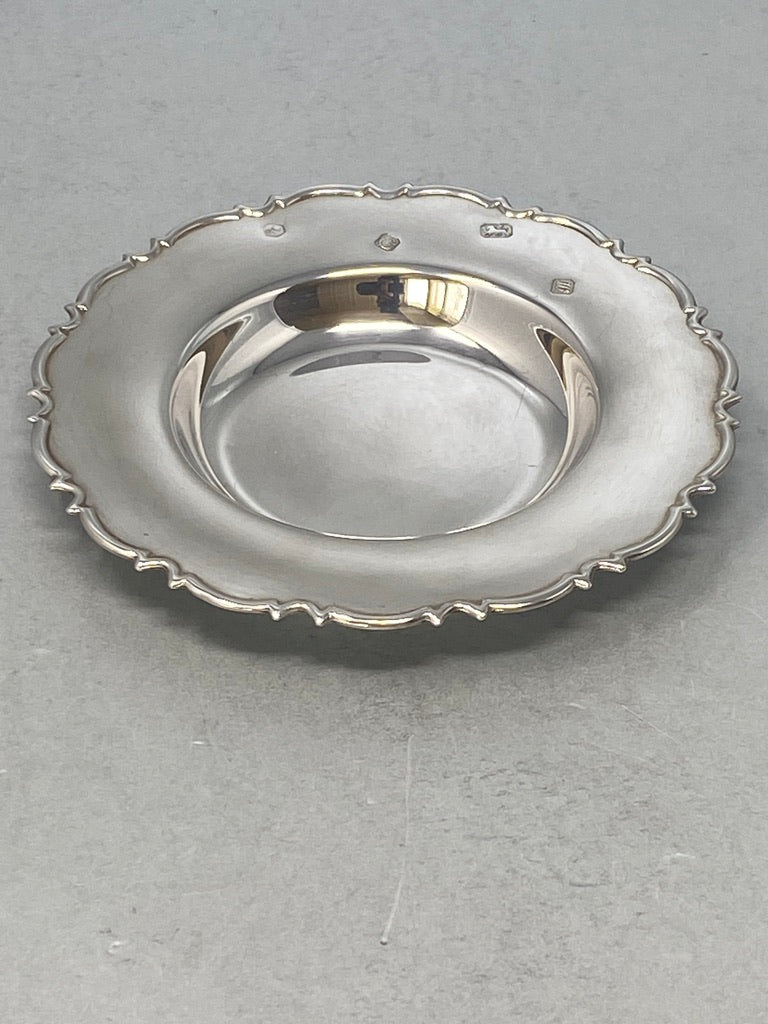 Sterling Silver Round Silver Dish with Shaped Edge