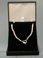 Load image into Gallery viewer, Pink Pearl Necklace with a Silver Heart Clasp
