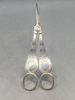 Load image into Gallery viewer, Antique Silver Plated Grape Scissors
