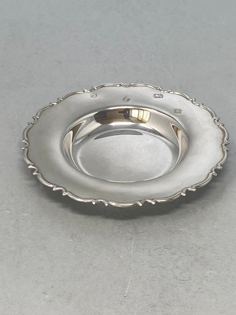 Sterling Silver Round Silver Dish with Shaped Edge