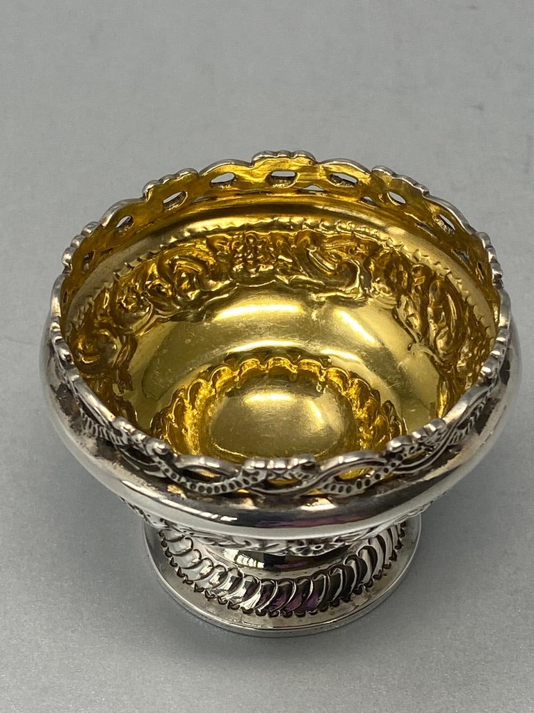 Superb Set of Four Antique Sterling Silver Embossed Salts with original gilt interiors and excellent condition