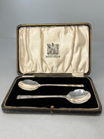 Load image into Gallery viewer, A pair of Art Deco Antique Sterling Silver Preserve Spoons in original box made by Elkington
