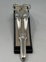 Load image into Gallery viewer, Pair of Sterling Silver Grape Shears
