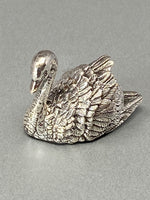 Load image into Gallery viewer, Silver Swan Model
