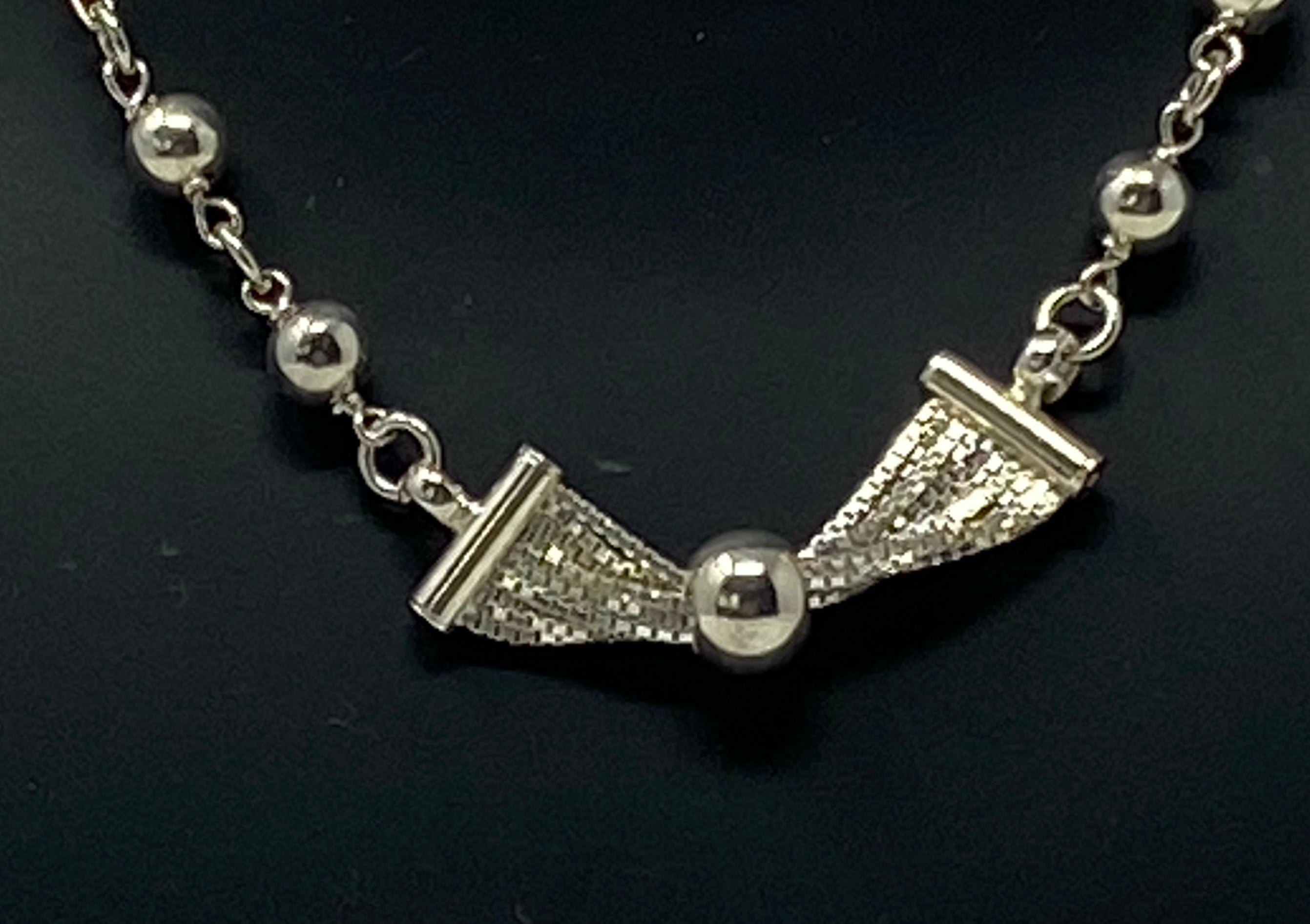 Silver Twist Mesh Necklace