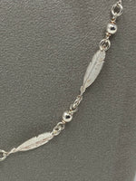 Load image into Gallery viewer, Silver Feather Necklace
