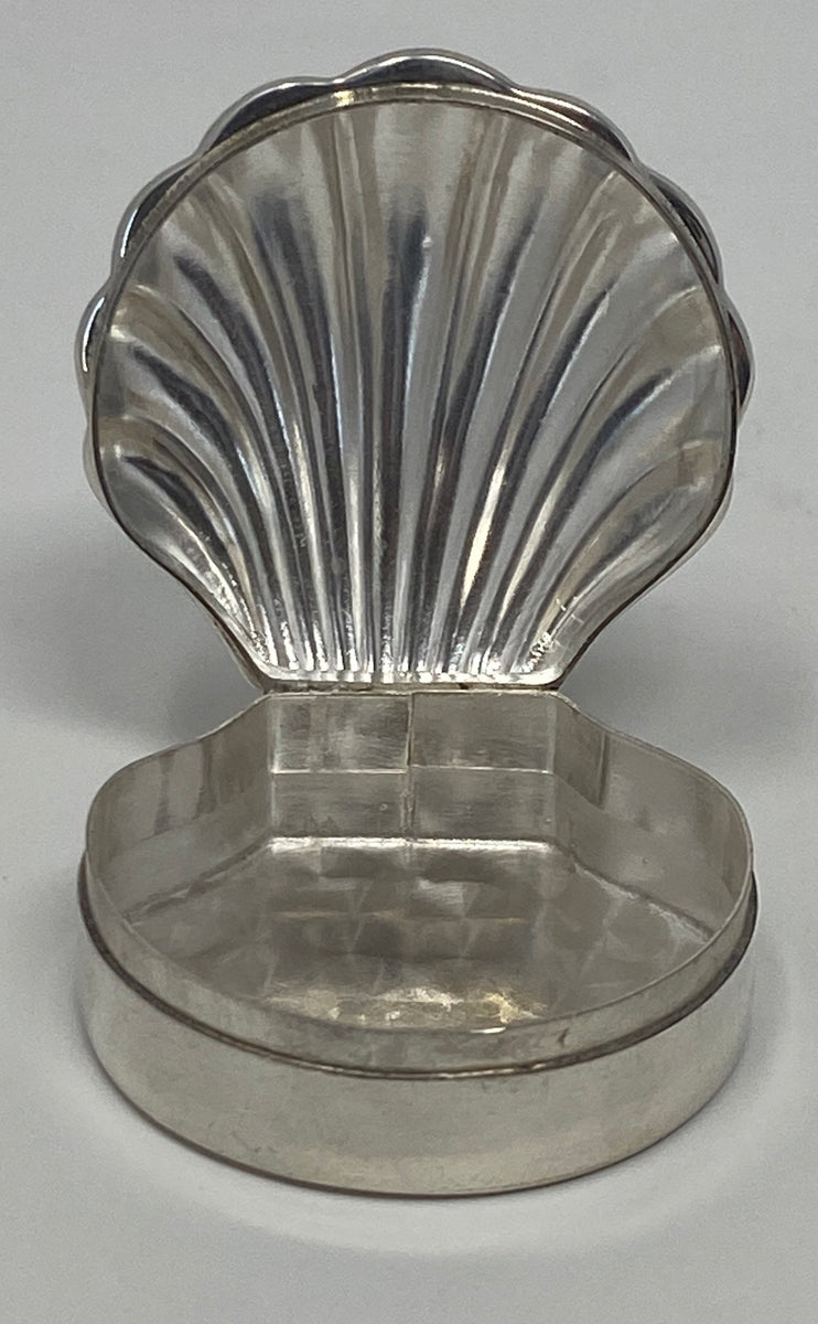 Silver Shell Shaped Pill Box – Ellis Richards Silverware