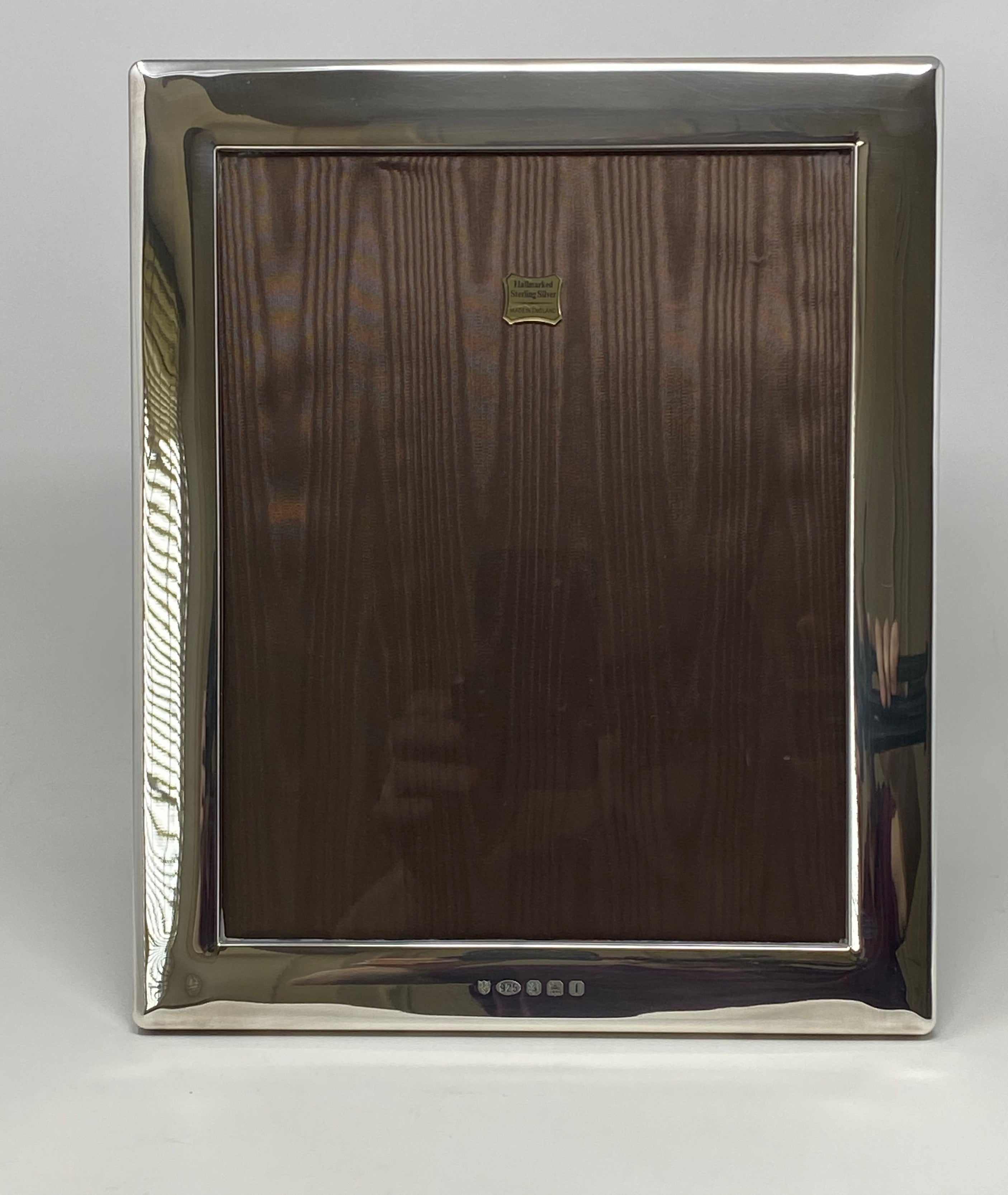 Silver Photo Frame. J60-10-8-l-F/h