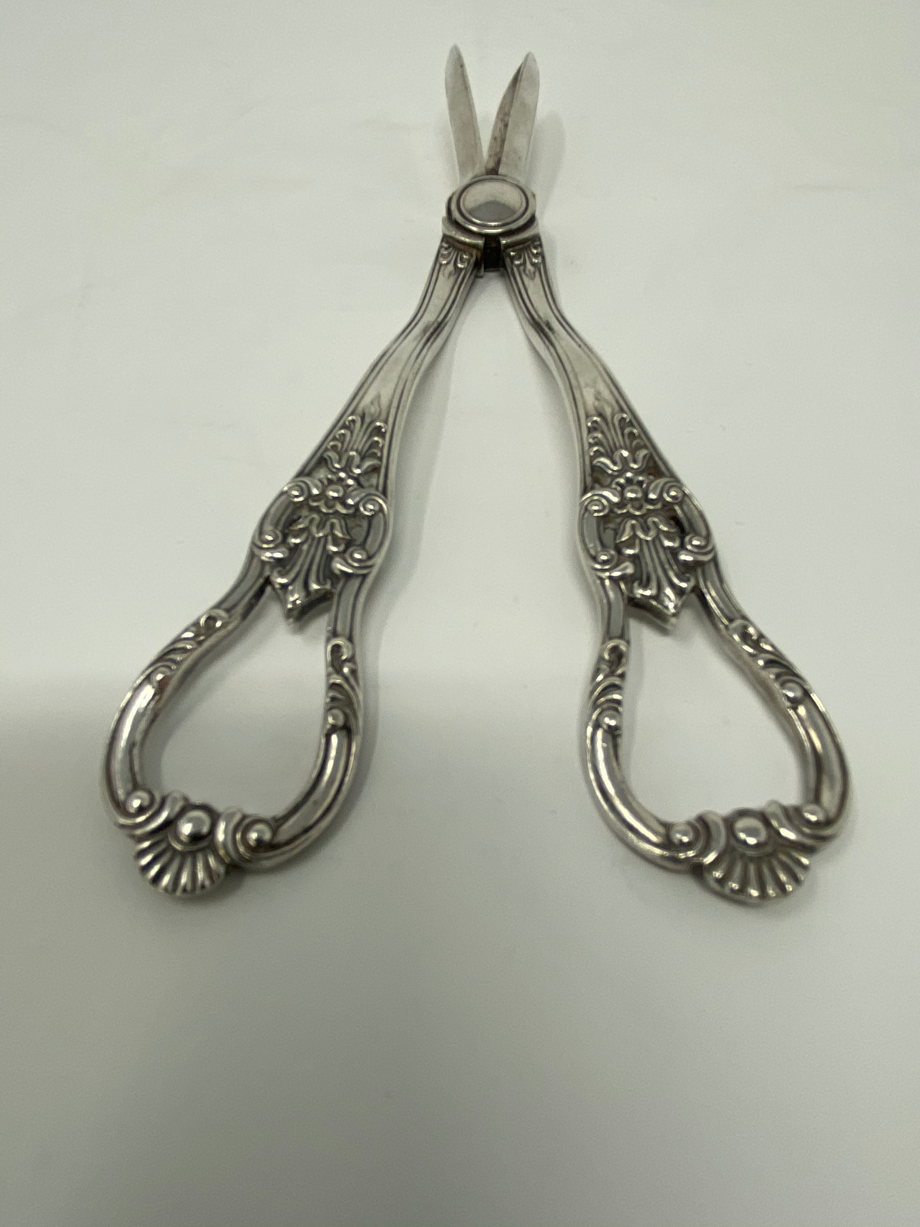 Antique Pierced Silver Plated Grape Scissors