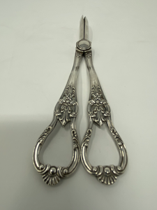 Antique Pierced Silver Plated Grape Scissors
